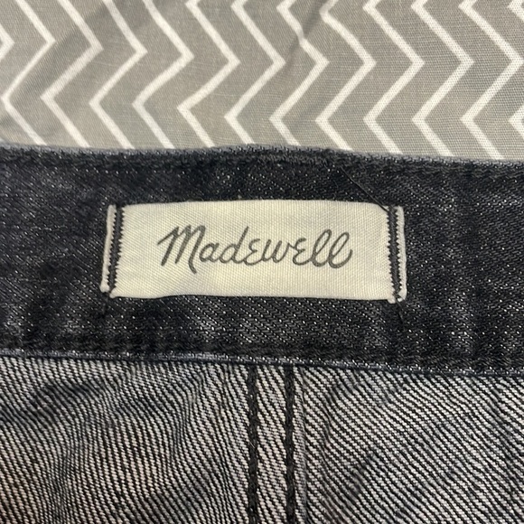 Madewell relaxed button up denim shorts - Picture 3 of 7